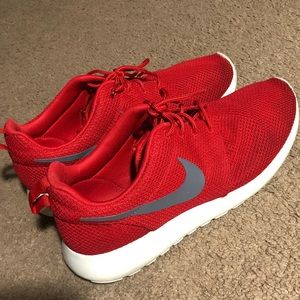 Nike Roshe Run Sport Red